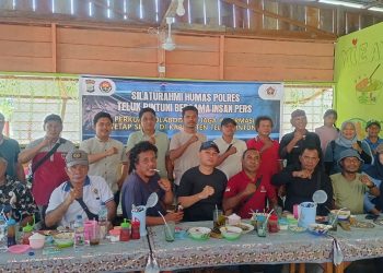 Perkuat Kolaborasi dan Keterbukaan Informasi, Humas Polres Teluk Bintuni Gelar Silaturahmi dengan Insan Pers