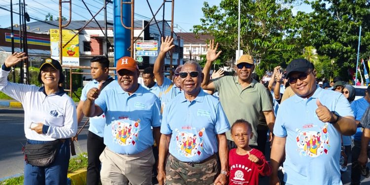 Rangkaian Hardiknas, Gubernur dan Bupati Lepas Peserta Karnaval Pendidikan Manokwari