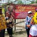 Buka Palang SD Inpres 45 Arowi, Bupati Janji Tuntaskan Ganti Rugi Hak Ulayat yang Tertunda 28 Tahun