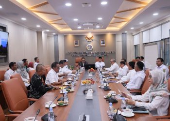 Rakor Bersama para Kepala Daerah di Kalsel, Menteri Nusron: Penentuan Lokasi LP2B Menjadi Kewenangan Daerah