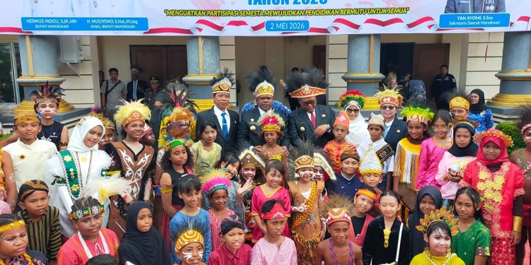Pemkab Manokwari Buka Akses Pendidikan Maksimal, Cegah Angka Putus Sekolah