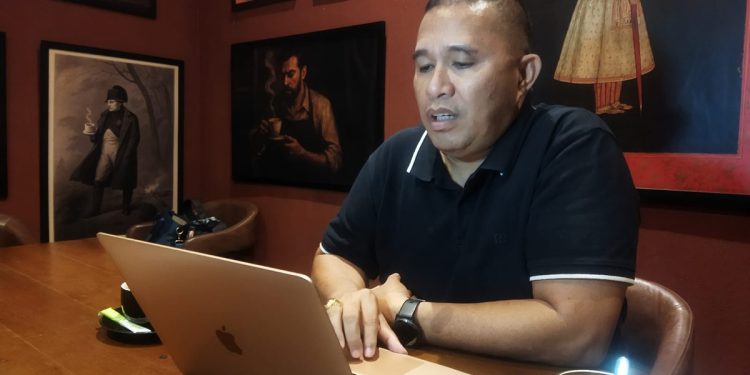 Dugaan Kasus BBM Ilegal: Kuasa Hukum Tersangka DBK Tantang Polda PBD Tersangkakan PT Salawati Motorindo