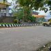 Jelang Kunjungan Mendikdasmen, Kawasan Sekitar Bandara Bintuni Mulai Dipercantik