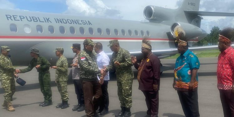 Menhan Sjafrie Sjamsoeddin Kunker ke Manokwari Selatan dan Manokwari