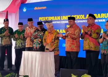 Resmikan SMAMCo, Mendikdasmen Harap Cetak Generasi Cerdas Akademik dan Peduli Lingkungan