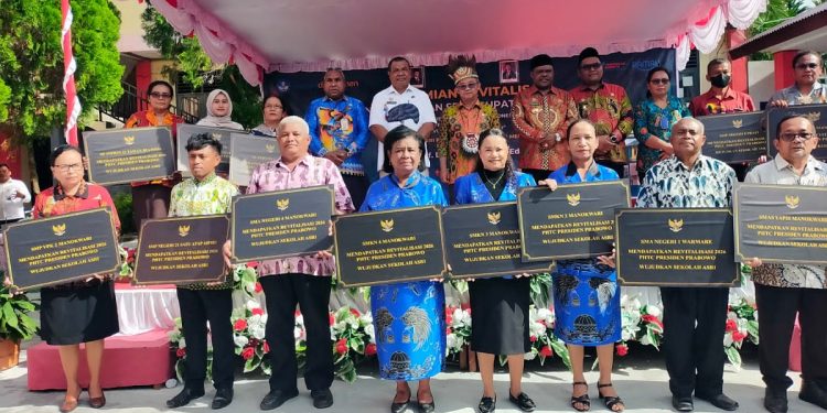Mendikdasmen Lanjutkan Program PHTC Presiden di Manokwari, 17 Sekolah Segera Direvitalisasi