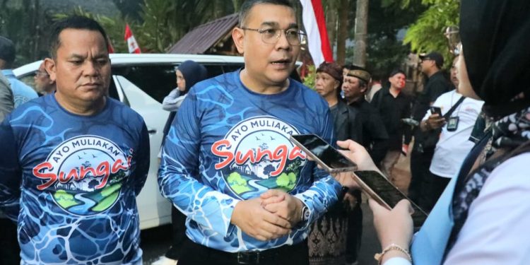 Hadiri Gerakan Nasional “AYO Muliakan Sungai”, Wamen Ossy: Memuliakan Sungai Berarti Memuliakan Negara