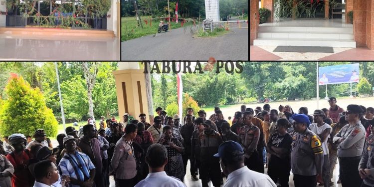 Tuntut Transparansi DBH, Masyarakat Ring I Migas Palang Kantor Bupati Sorong