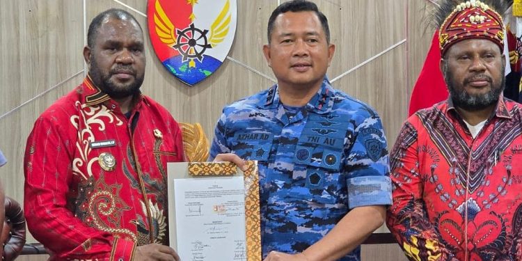 Pasca Penandatanganan MoU, Ketua DPRK Minta Anak Mansel Diprioritaskan Masuk TNI AU