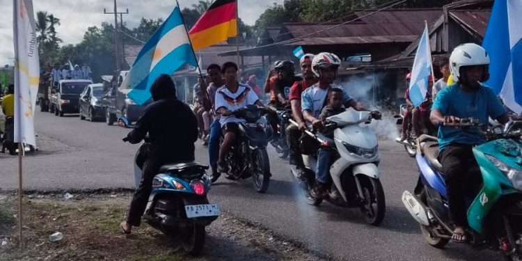 Euforia Piala Dunia 2026, Ratusan Pendukung Tim Negara Konvoi di Bintuni