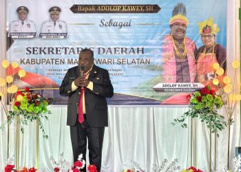 Adolop Kawey Dilantik Definitif Jabat Sekda Mansel, Bupati: Jabatan Adalah Amanah