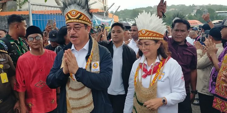 Carter Pesawat, Gubernur Maluku dan Istri Dampingi Langsung Kontingen Pesparawi XIV