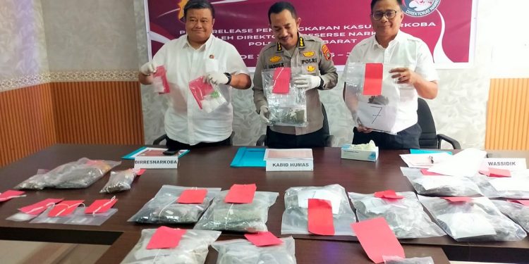 Ditresnarkoba Polda Papua Barat Ungkap 20 Kasus, 24 Pengedar Diamankan
