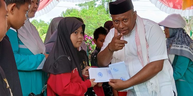 Sambut Muharram 1448 H, Muslimat NU Teluk Bintuni Santuni Anak Yatim