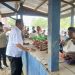 Dorong Ekonomi Petani Lokal, Bupati Yohanis Borong Dagangan Mama-Mama Papua di Atibo