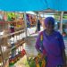 Manfaatkan Ajang Pesparawi, Mama-Mama Papua Jajakan Noken dan Kerajinan Khas
