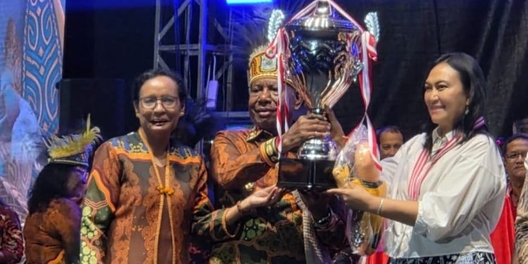 Penutupan Pesparawi Nasional XIV: Gubernur Papua Barat  Sebut Semua Peserta Adalah Juara