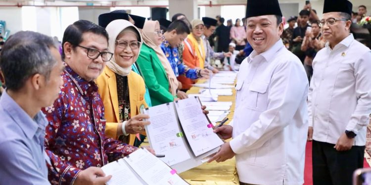 Gandeng 28 Kampus, Menteri Nusron Targetkan 14 Ribu Sertipikasi Tanah Wakaf di Sulsel Rampung dalam Satu Tahun