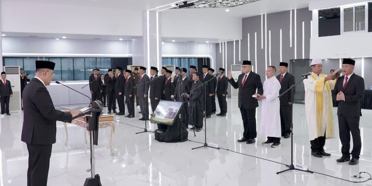 Lantik 78 Pejabat Struktural, Wamen Ossy: Rotasi dan Promosi Jabatan Bentuk Birokrat yang Adaptif
