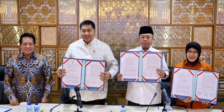 Terbitkan Surat Edaran Percepatan Sertipikasi Tanah MBR, Menteri Nusron: Manfaat Program Pemerintah Dapat Dirasakan Secara Utuh