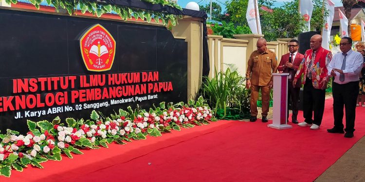STIH Manokwari Resmi menjadi Institut Ilmu Hukum dan Teknologi Pembangunan