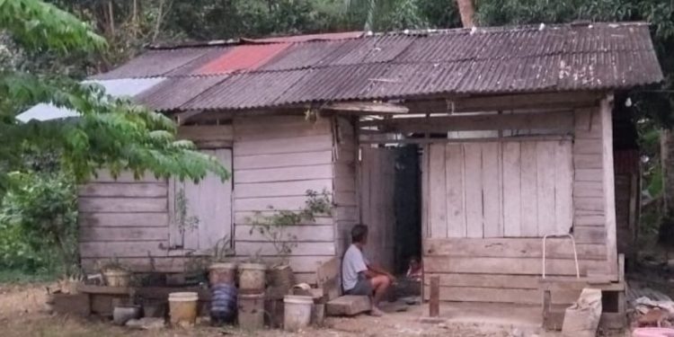Status Wiraswasta di KTP, Buruh Bangunan Beristri Tuna Netra Belum Pernah Terima Bantuan