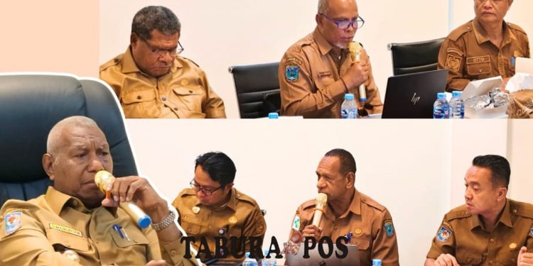 Bahas Hak Tenaga Medis dan Peningkatan Layanan, Gubernur Mandacan: Komitmen Benahi RSUP Papua Barat