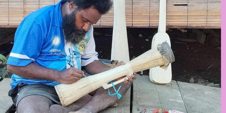Anggota DPRK Teluk Bintuni Roy Masyewi: Lestarikan Budaya Lewat Tifa dan Kerajinan, Sekaligus Buka Peluang Ekonomi