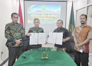 PN Manokwari dan Tabura Pos Tandatangani MoU Publikasi Informasi dan Layanan Hukum