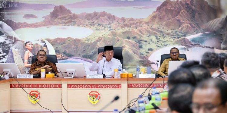 Rakor Bersama Pemda Se-NTT, Menteri Nusron Minta Dukungan Kepala Daerah Wujudkan Transformasi Layanan Pertanahan