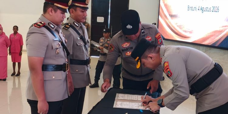 Sertijab Kapolsek Bintuni, Iptu Fauzan Gantikan AKP Yan Yan