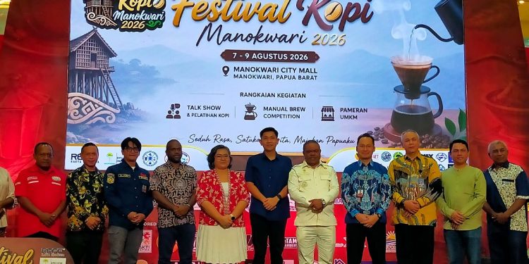 Bupati Hermus Dorong Kopi Arfak Dikembangkan Terintegrasi hingga Pariwisata