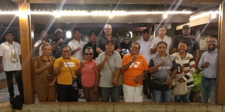 Tim Kerja : Mantan Bupati Pegaf Siap Menangkan Pemilihan Ketua Umum KONI Papua Barat