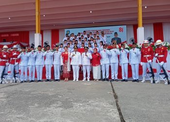 Bupati Yohanis Jadi Irup Pengibaran Bendera HUT ke-81 RI di Teluk Bintuni