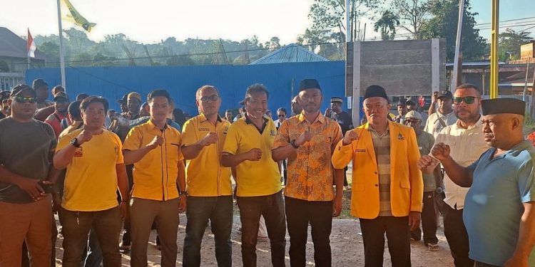 Kantongi Dukungan Mayoritas Komdis dan Orsap, Ayor Kosepa Resmi Daftar Bacalon Ketua DPD Golkar Teluk Bintuni
