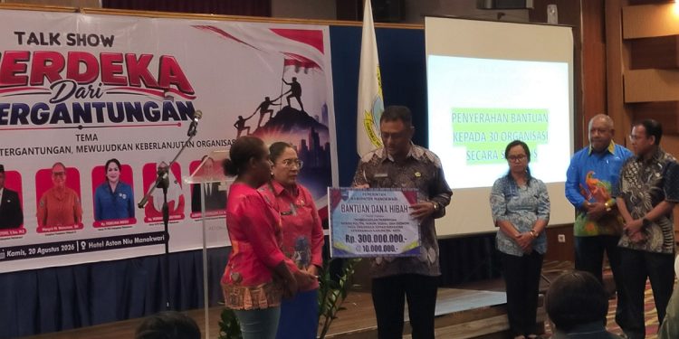 2026, DP3AKB Manokwari Salurkan Bantuan untuk 30 Organisasi Wanita