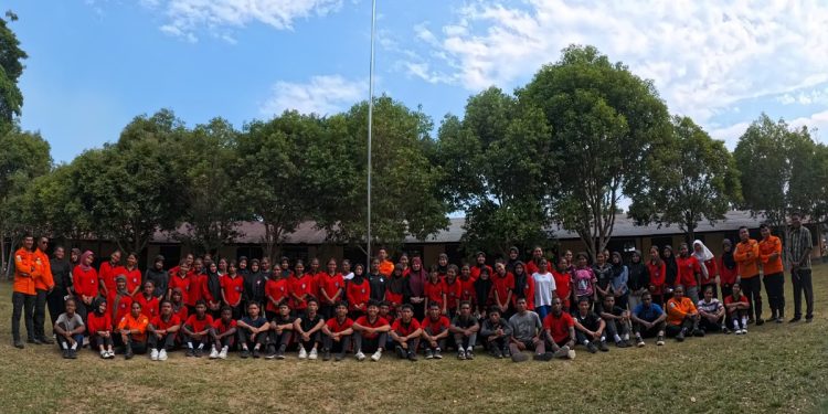 OSIS SMA Negeri 1 Ransiki Perkuat Keterampilan Siswa