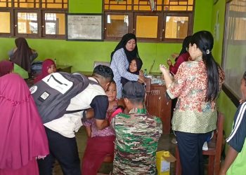 120 Siswa MIS Baitul Amin SP 4 Terima Imunisasi Campak, Td, dan HPV