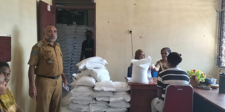 Kelurahan Sanggeng Salurkan Bantuan Beras 30 Kg Bagi 1.439 KK, Periode Juli–September