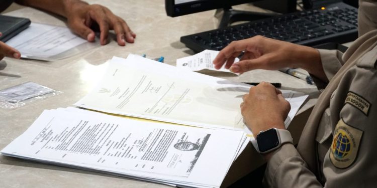 Sudah Beli Tanah, tetapi Nama di Sertipikat Masih Penjual? Segera Proses Peralihan Hak Anda