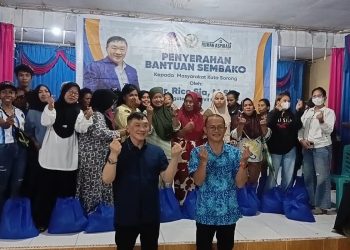 Rico Sia Salurkan Rp2 Miliar CSR Sembako ke 6 Kabupaten dan Kota se Papua Barat Daya