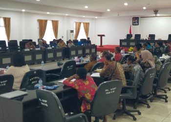 Oknum Satpol PP Dituduh Palak Outlet Minol di Warpramasi