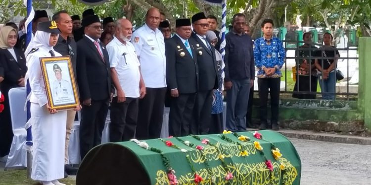 Edi Budoyo Wafat di Usia 69 Tahun, Bupati Hermus: Dedikasikan Seluruh Waktu untuk Manokwari