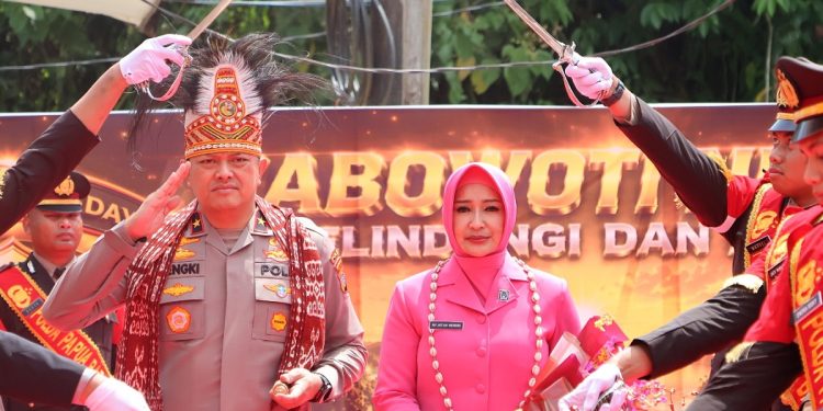 Apel Kehormatan Tandai Pergantian Kapolda Papua Barat Daya