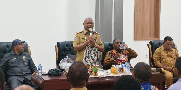 Gubernur Mandacan: Penuhi DOB Kabupaten Dulu, Baru Usulkan Provinsi Papua Barat Tengah