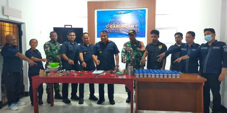 Ditjenpas Papua Barat Gelar Razia Malam di Lapas Manokwari, 60 WB dan Pegawai Tes Urine
