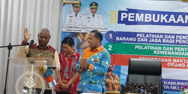 Pemberdayaan OAP, Gubernur Dominggus Luncurkan 3 Program Strategis