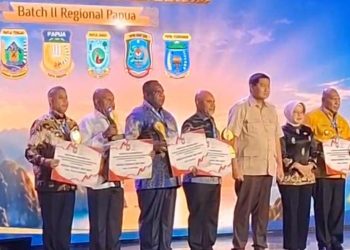 Teluk Bintuni Raih Penghargaan Nasional, Dapat Alokasi 200 Unit Bedah Rumah