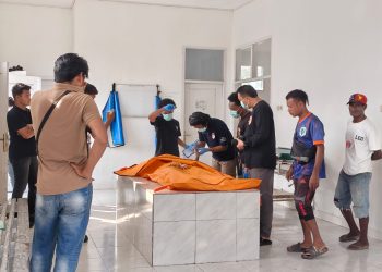 Warga Menemukan Mayat Pria di Pantai Ketapang, Pasir Putih