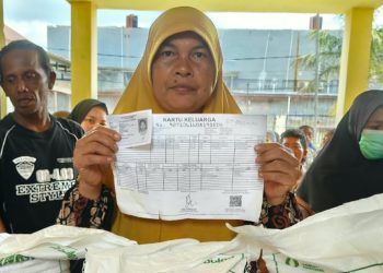 2.228 KK Remu Selatan Terima Beras Pangan, Data Penerima Kini Bisa Disesuaikan Langsung Kelurahan